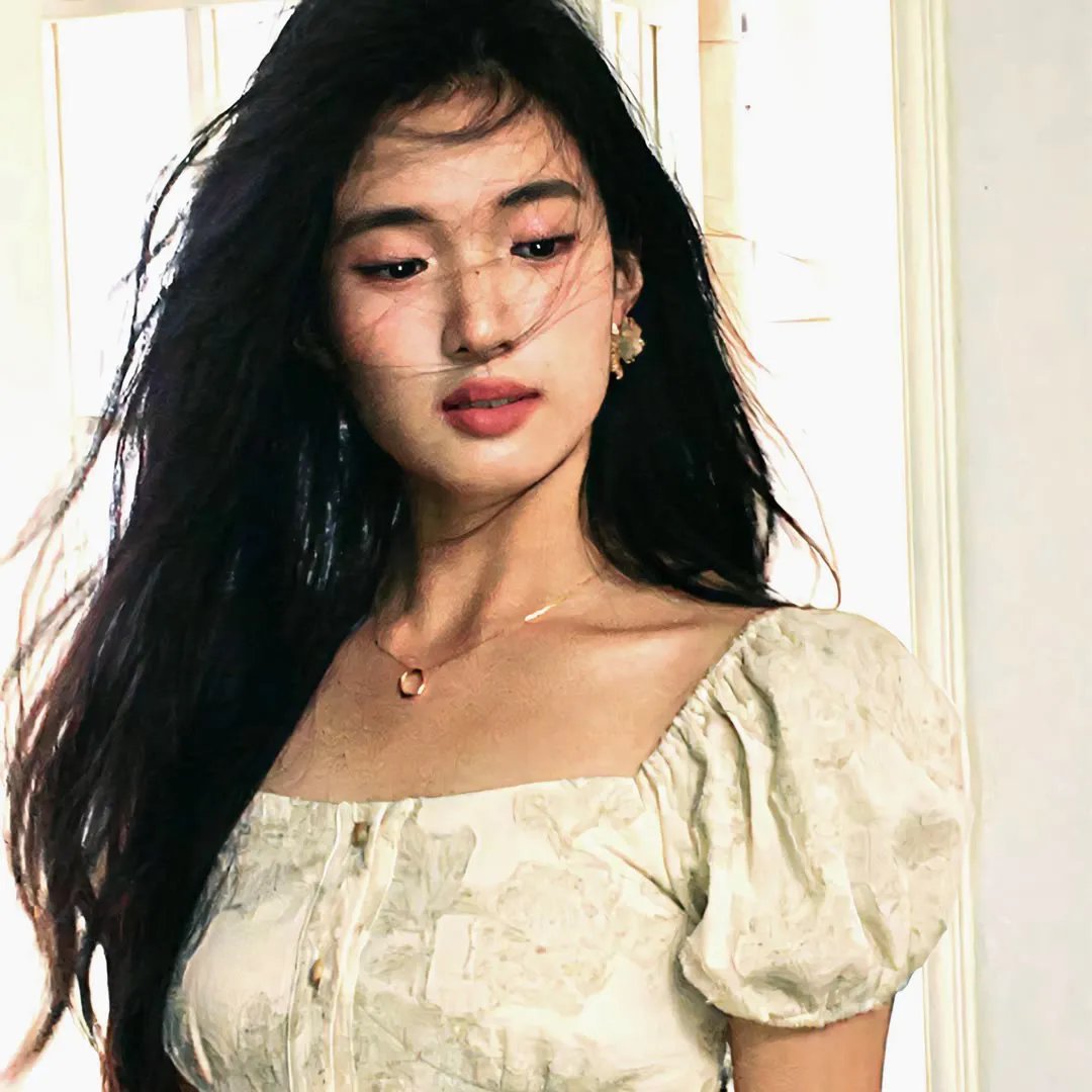 银河不曾拥抱月亮